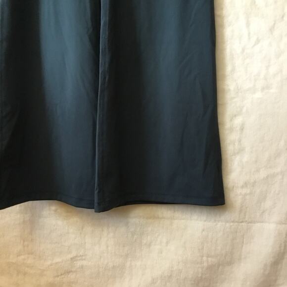 UpWest Deep Green The Flare Leggings - Picture 6 of 10